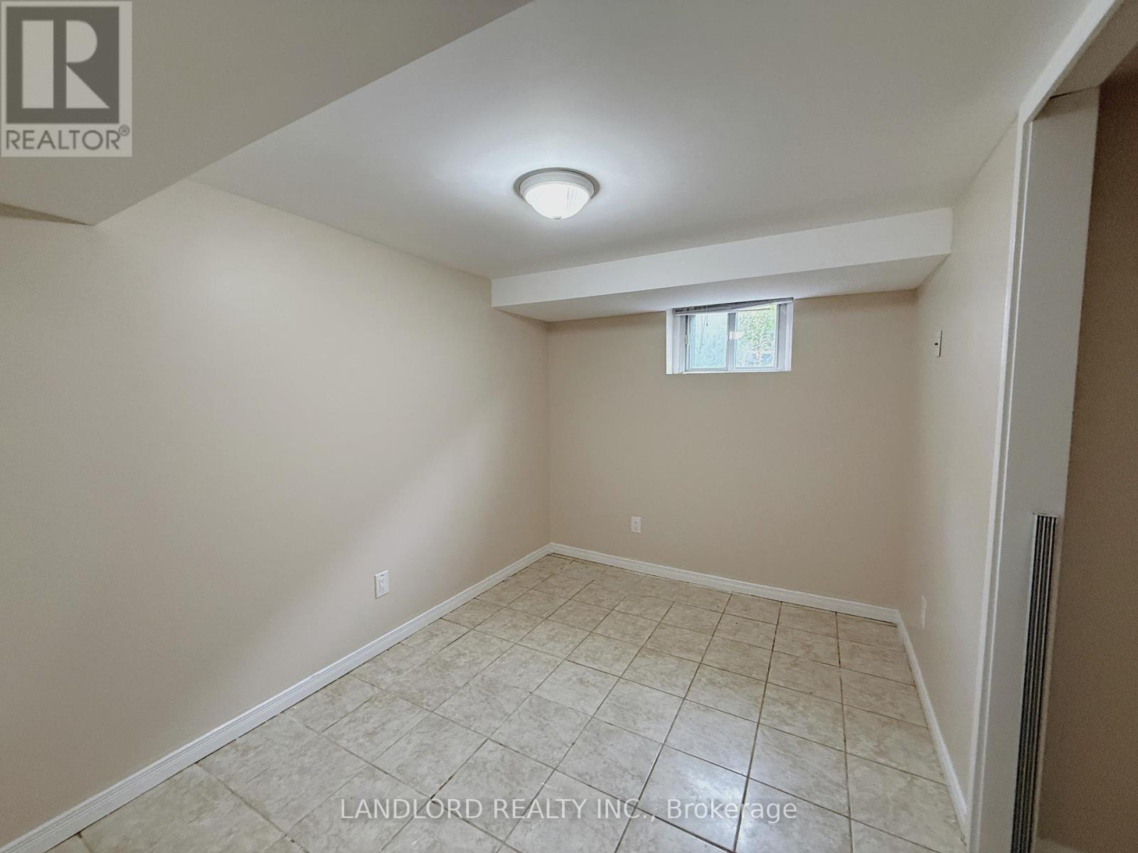 Photo 9 of Bsmt 220 Ellington Drive, Toronto ON
