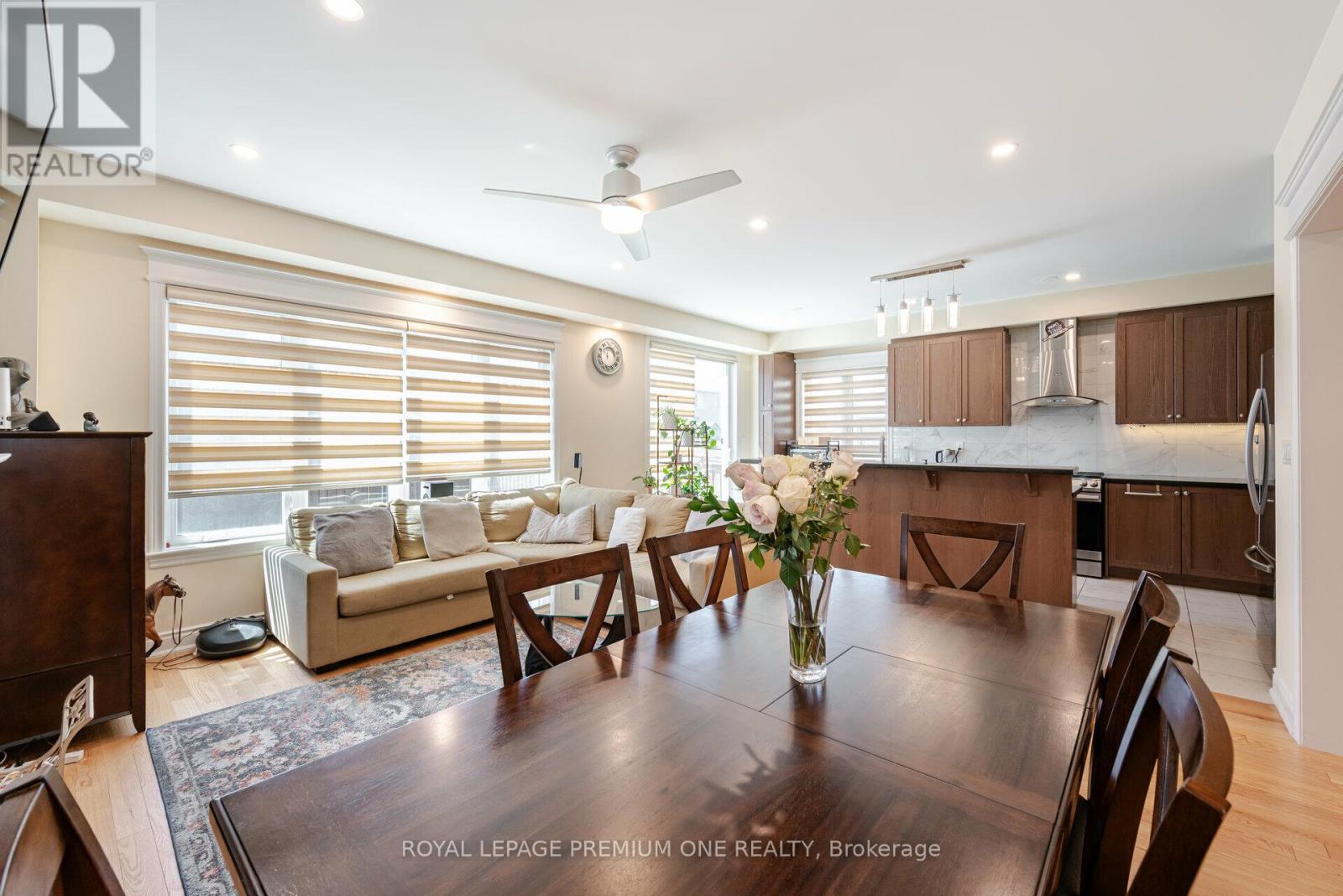 Photo 10 of 63 Morningstar Avenue, Whitby ON