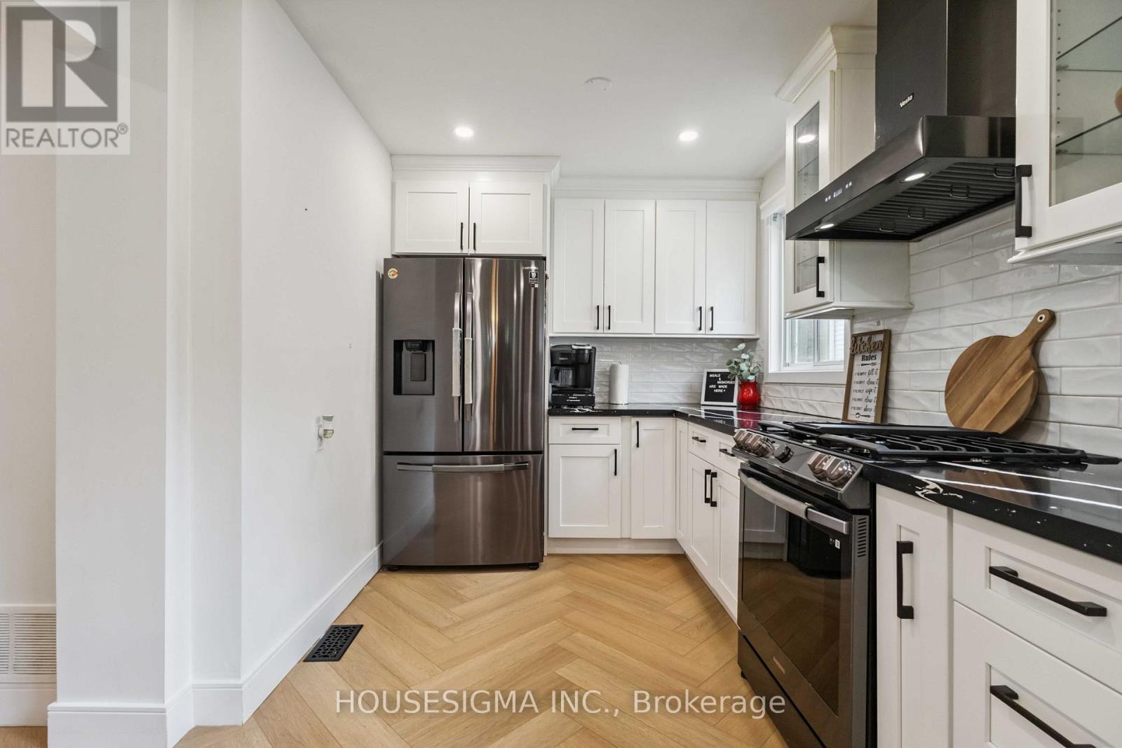 Photo 21 of 1430 Palmetto Drive, Oshawa ON