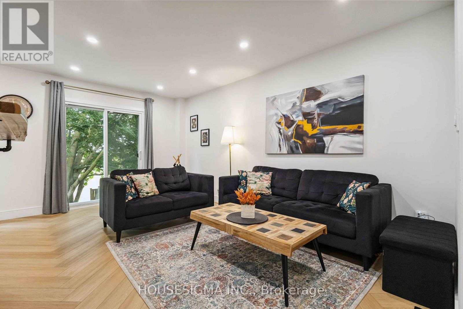 Photo 8 of 1430 Palmetto Drive, Oshawa ON