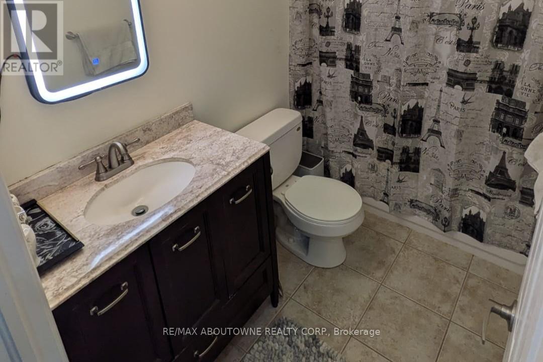 Photo 12 of 254 Fall Fair Way, Hamilton ON