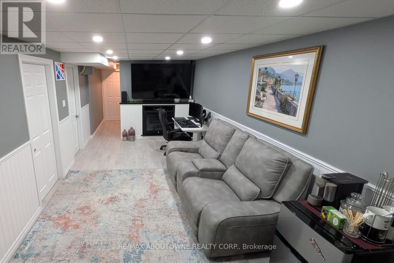 Photo 7 of 254 Fall Fair Way, Hamilton ON