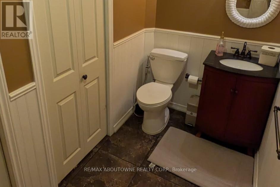 Photo 15 of 254 Fall Fair Way, Hamilton ON