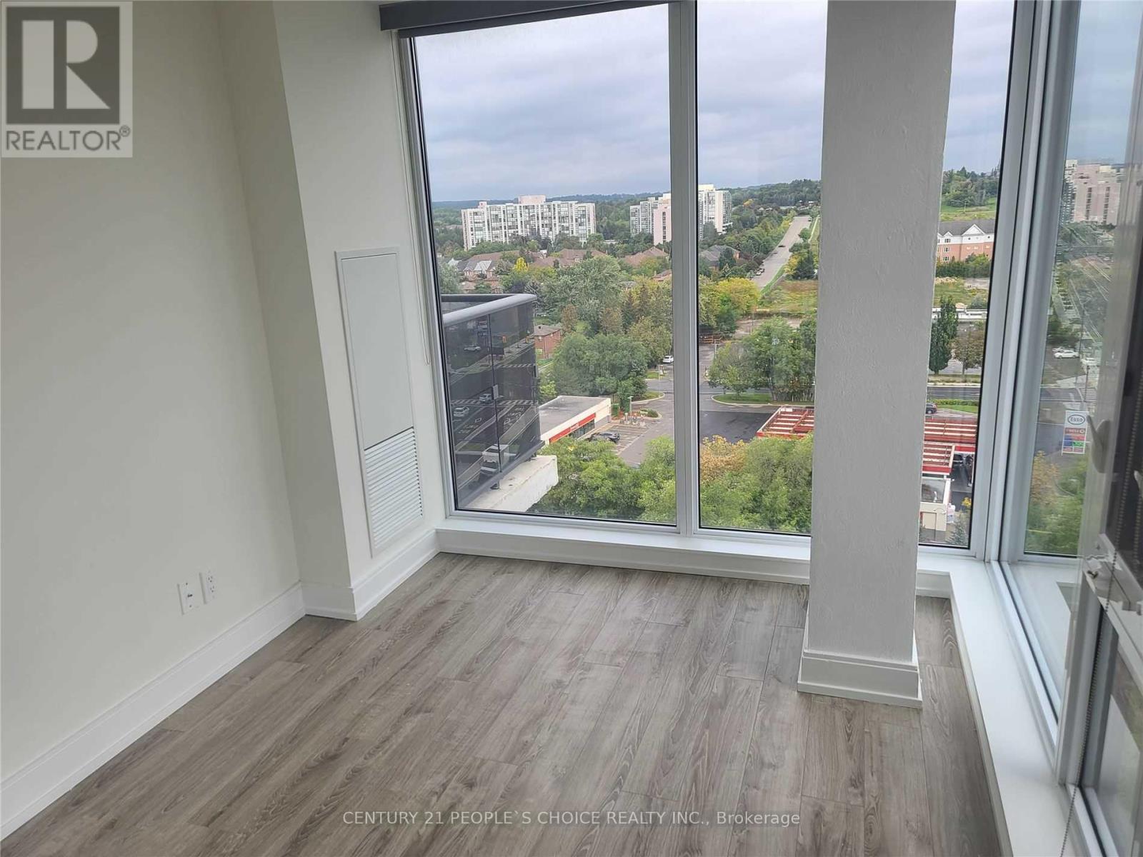 Photo 13 of 1211 A 9608 Yonge Street, Richmond Hill ON