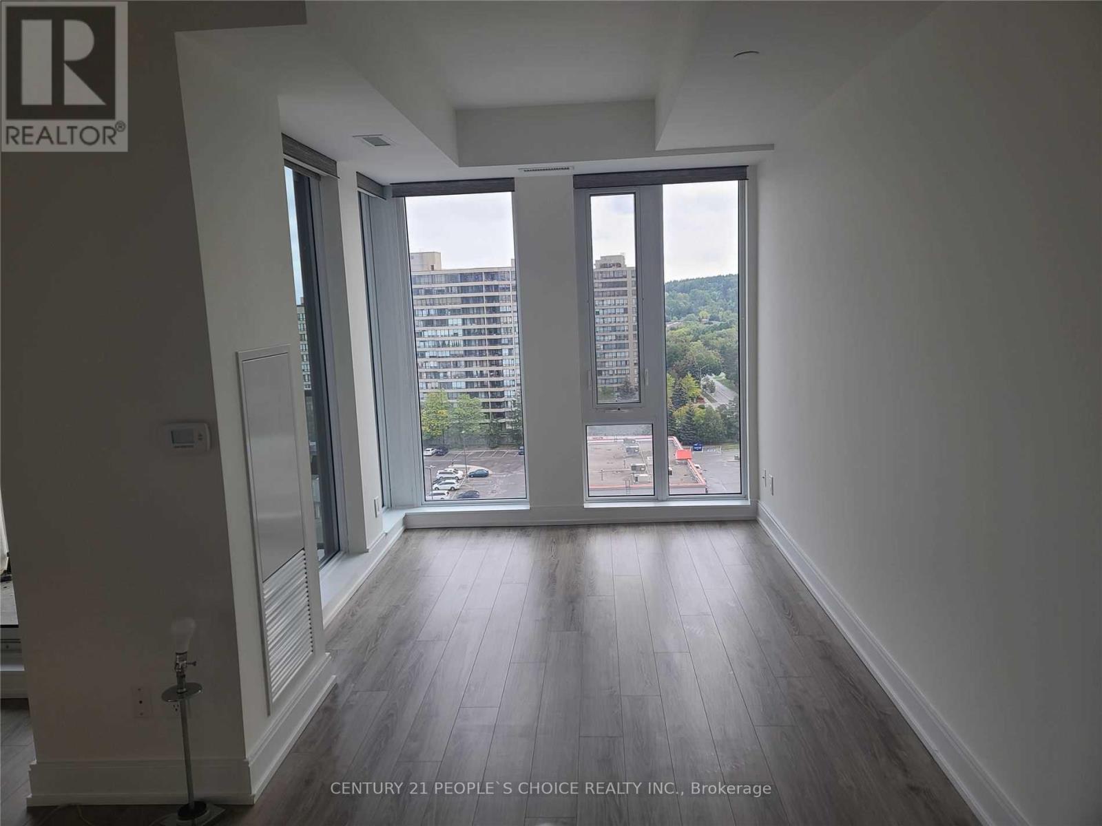Photo 8 of 1211 A 9608 Yonge Street, Richmond Hill ON