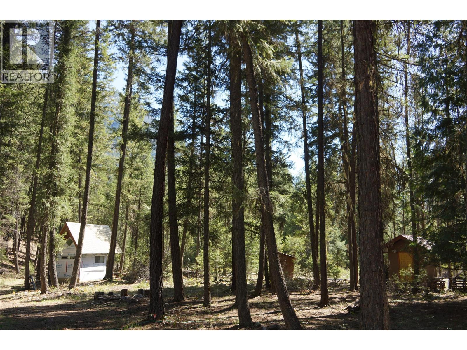Photo 13 of 3975 Barbados Road, Crescent Valley BC