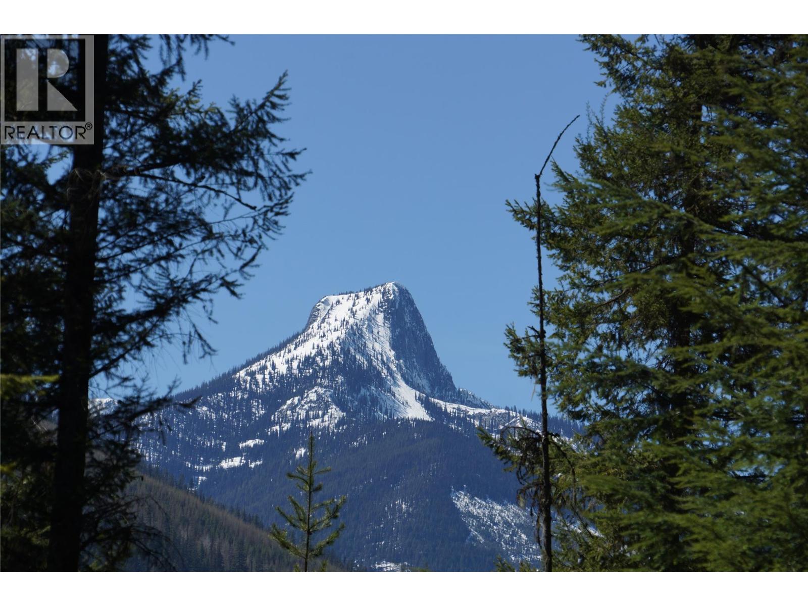 Photo 11 of 3975 Barbados Road, Crescent Valley BC