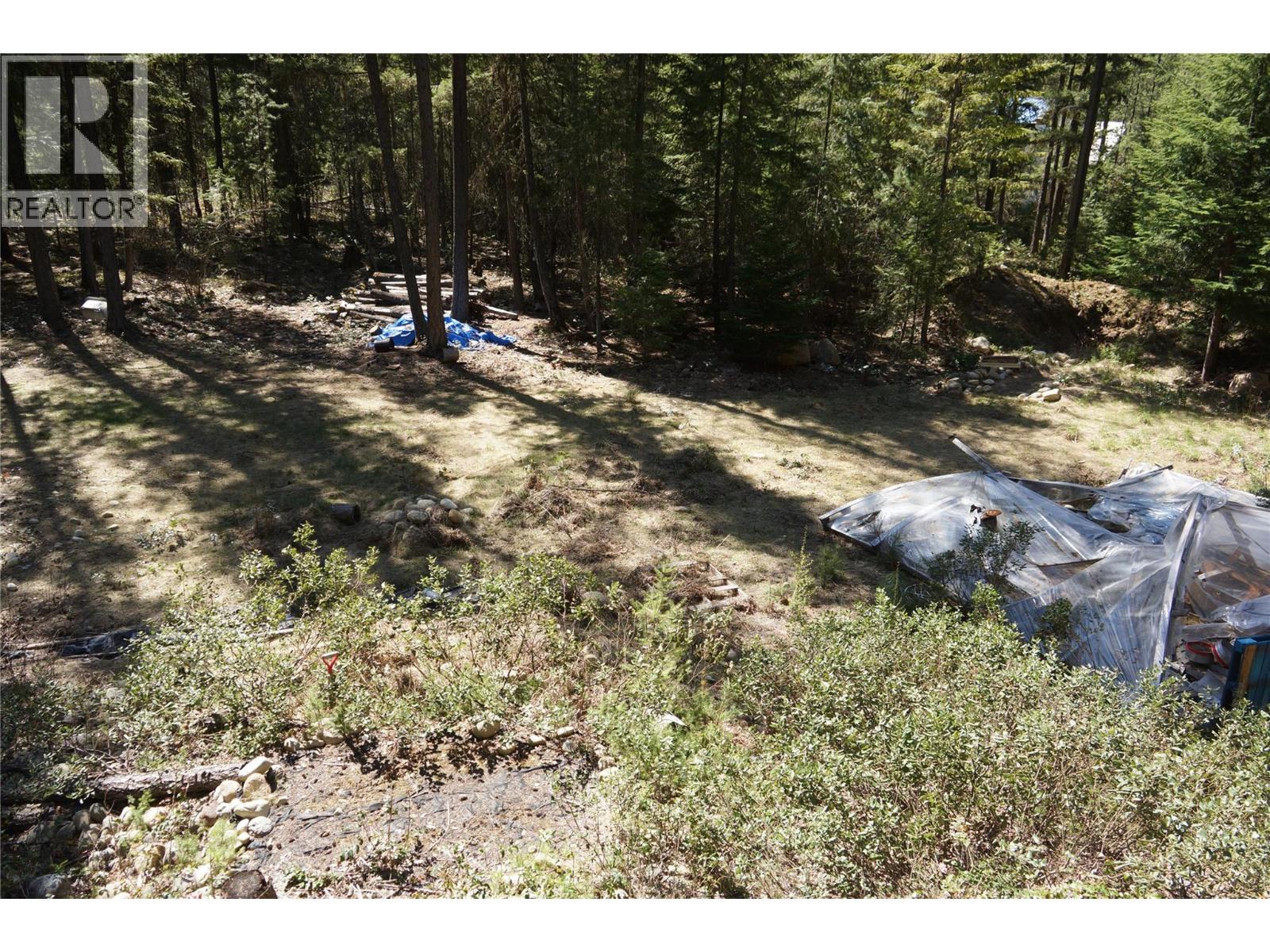 Photo 12 of 3975 Barbados Road, Crescent Valley BC