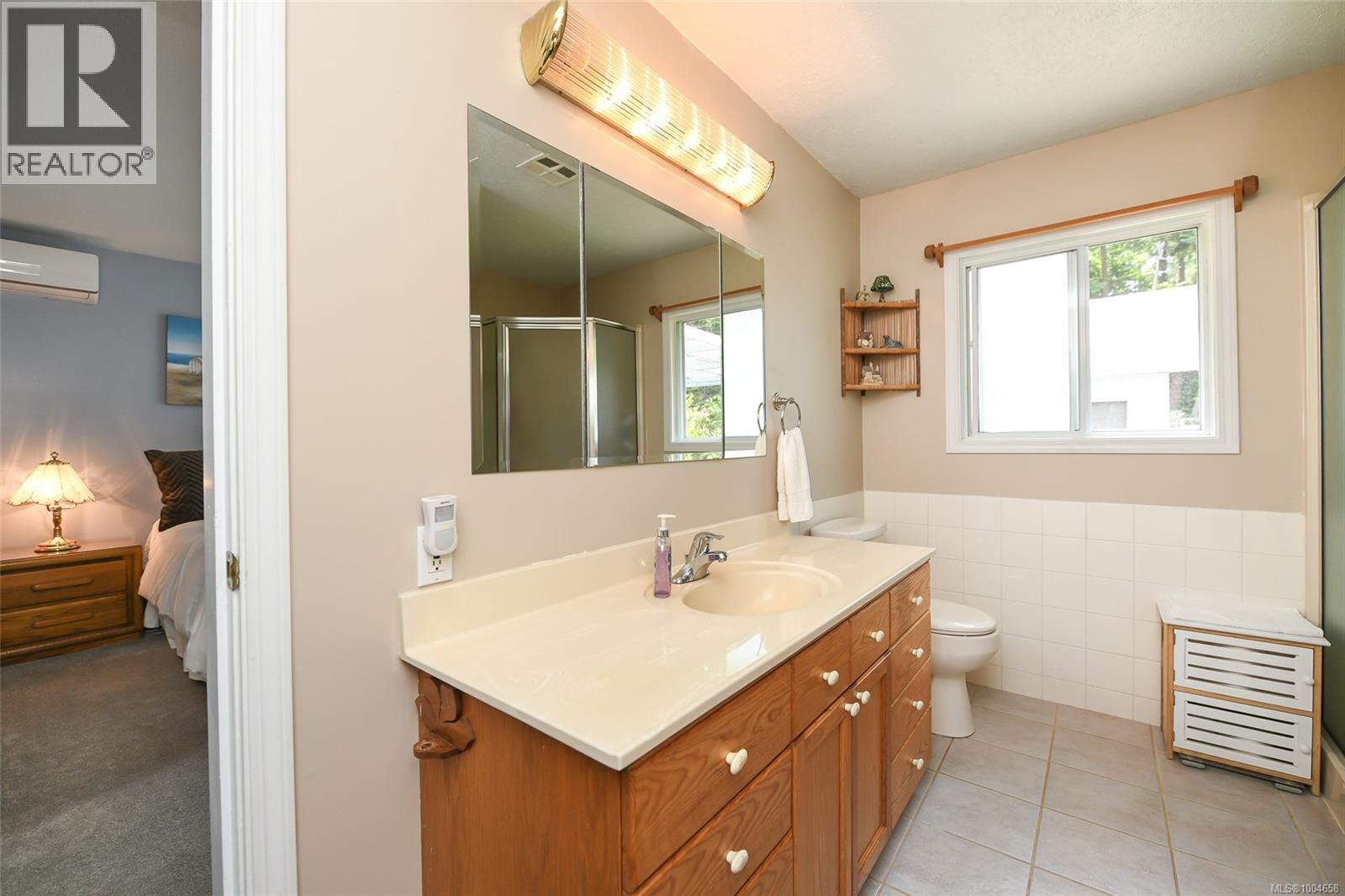 Photo 38 of 5340 Gainsberg Rd, Bowser BC