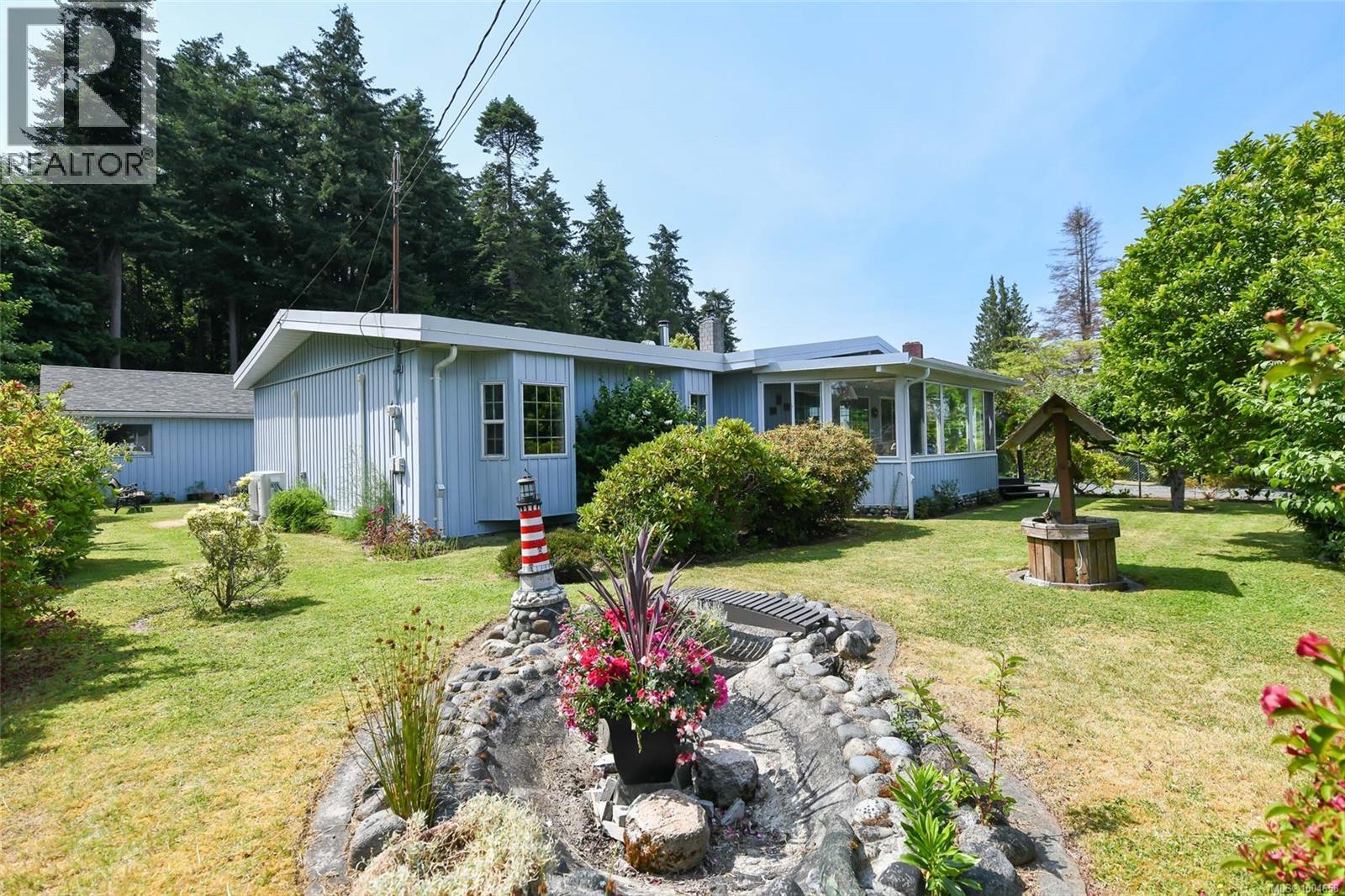 Photo 10 of 5340 Gainsberg Rd, Bowser BC