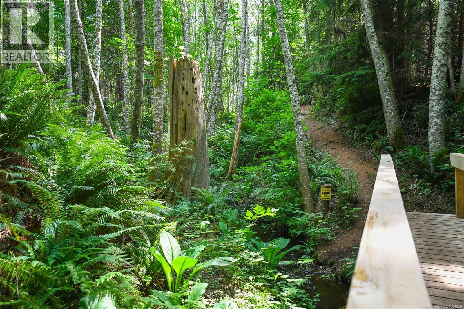 Photo 16 of 5340 Gainsberg Rd, Bowser BC