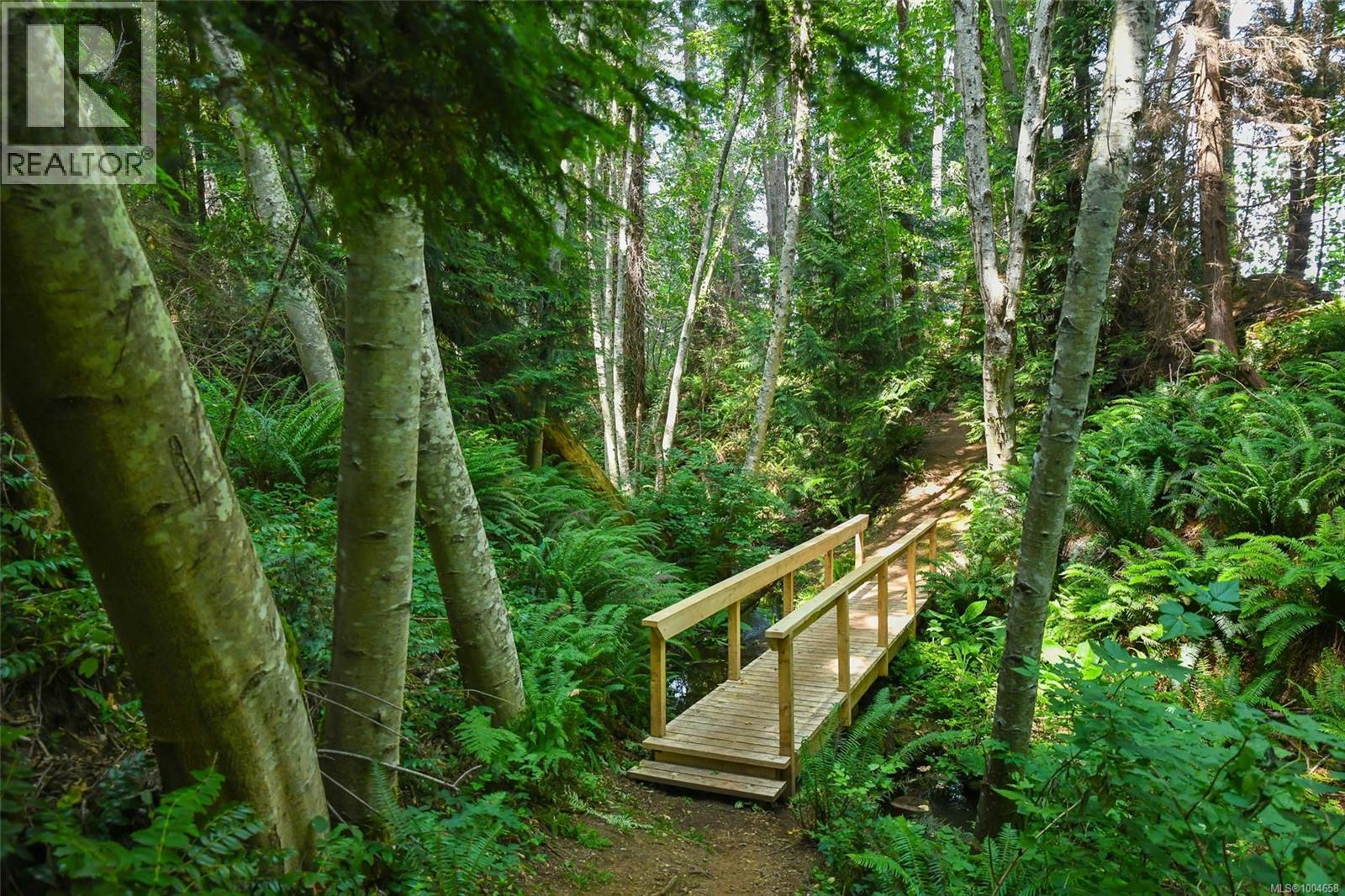 Photo 5 of 5340 Gainsberg Rd, Bowser BC