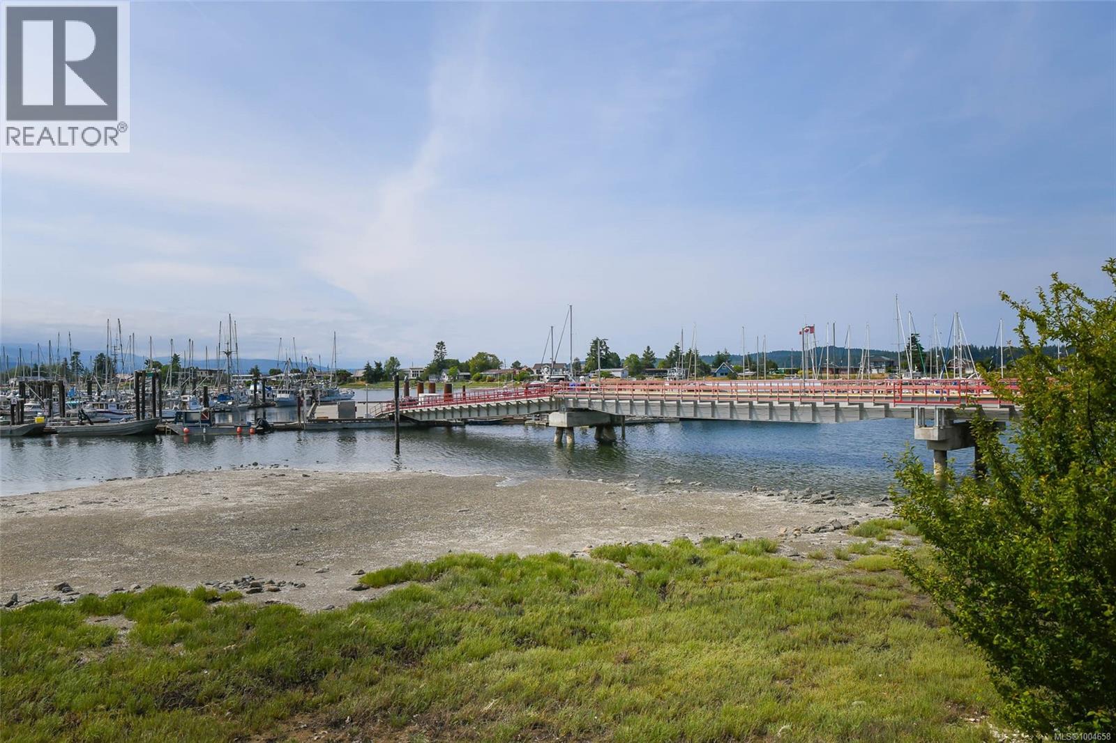 Photo 7 of 5340 Gainsberg Rd, Bowser BC