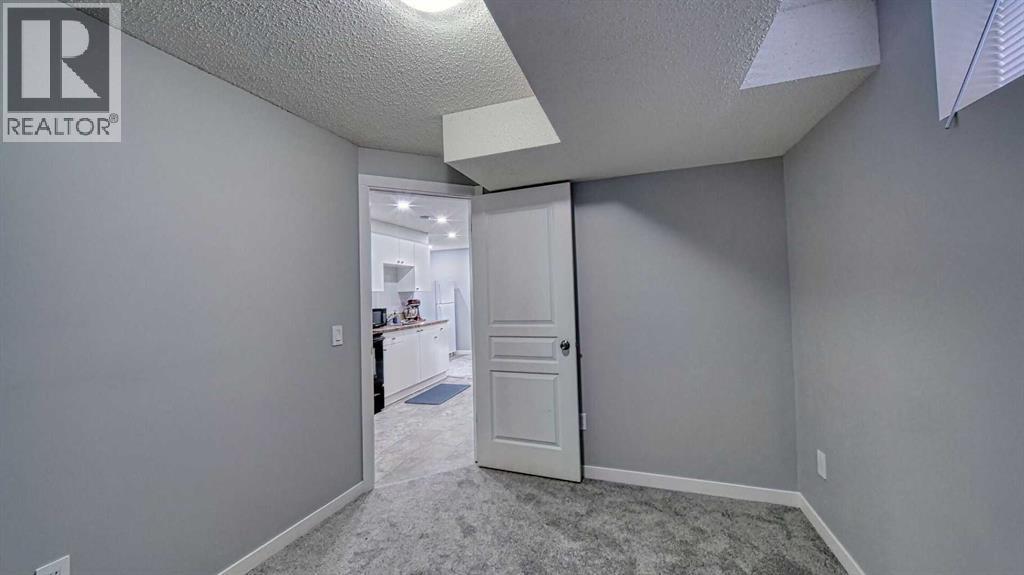 Single Family House for Sale in  Taradale Drive NE Taradale Calgary 