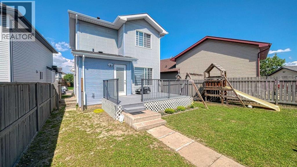 Single Family House for Sale in  Taradale Drive NE Taradale Calgary 