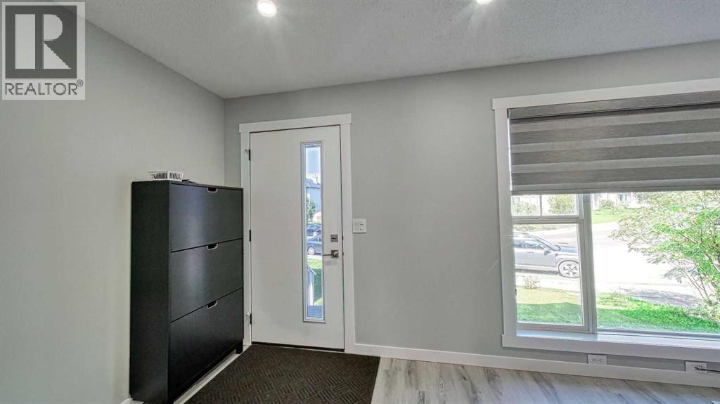 Single Family House for Sale in  Taradale Drive NE Taradale Calgary 