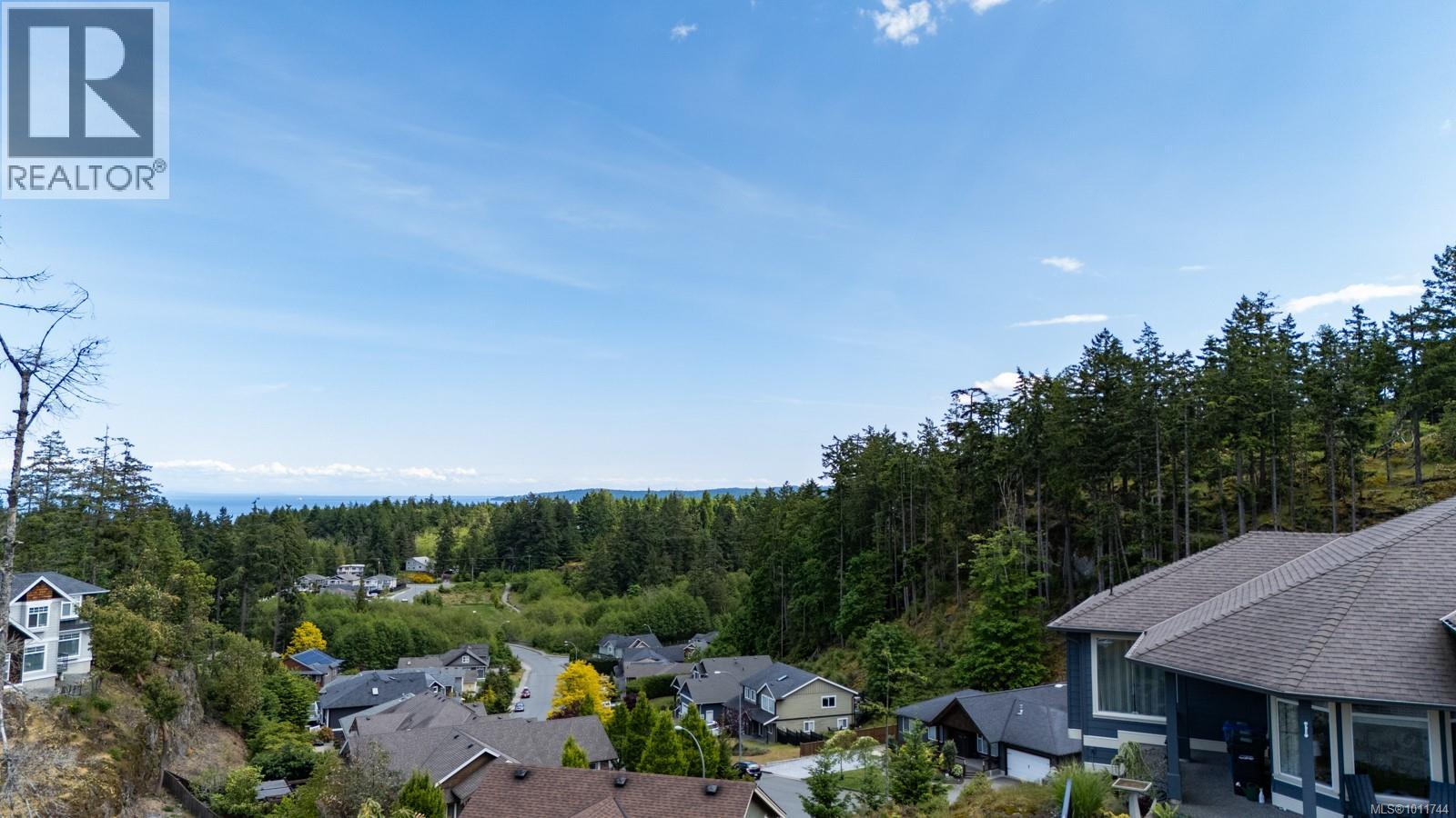 Photo 10 of 104 Bray Rd, Nanaimo BC