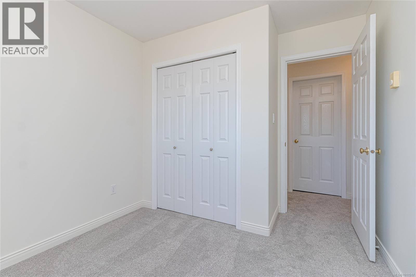 Photo 33 of 587 Castle Way, Parksville BC