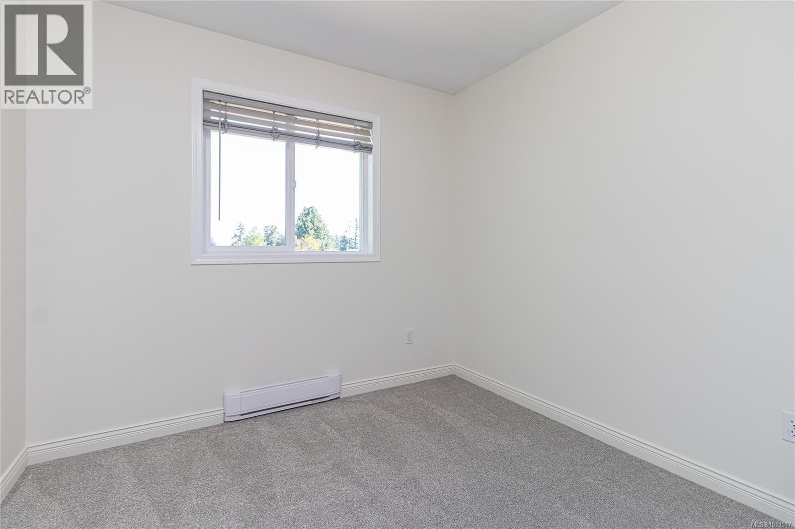 Photo 34 of 587 Castle Way, Parksville BC