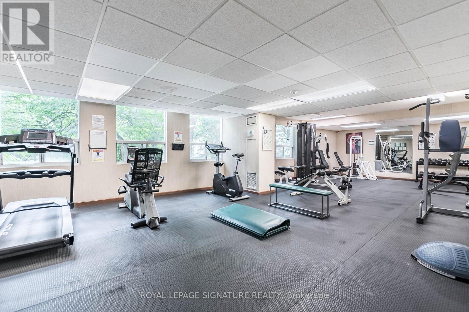 Photo 44 of 2606 3650 Kaneff Crescent, Mississauga ON