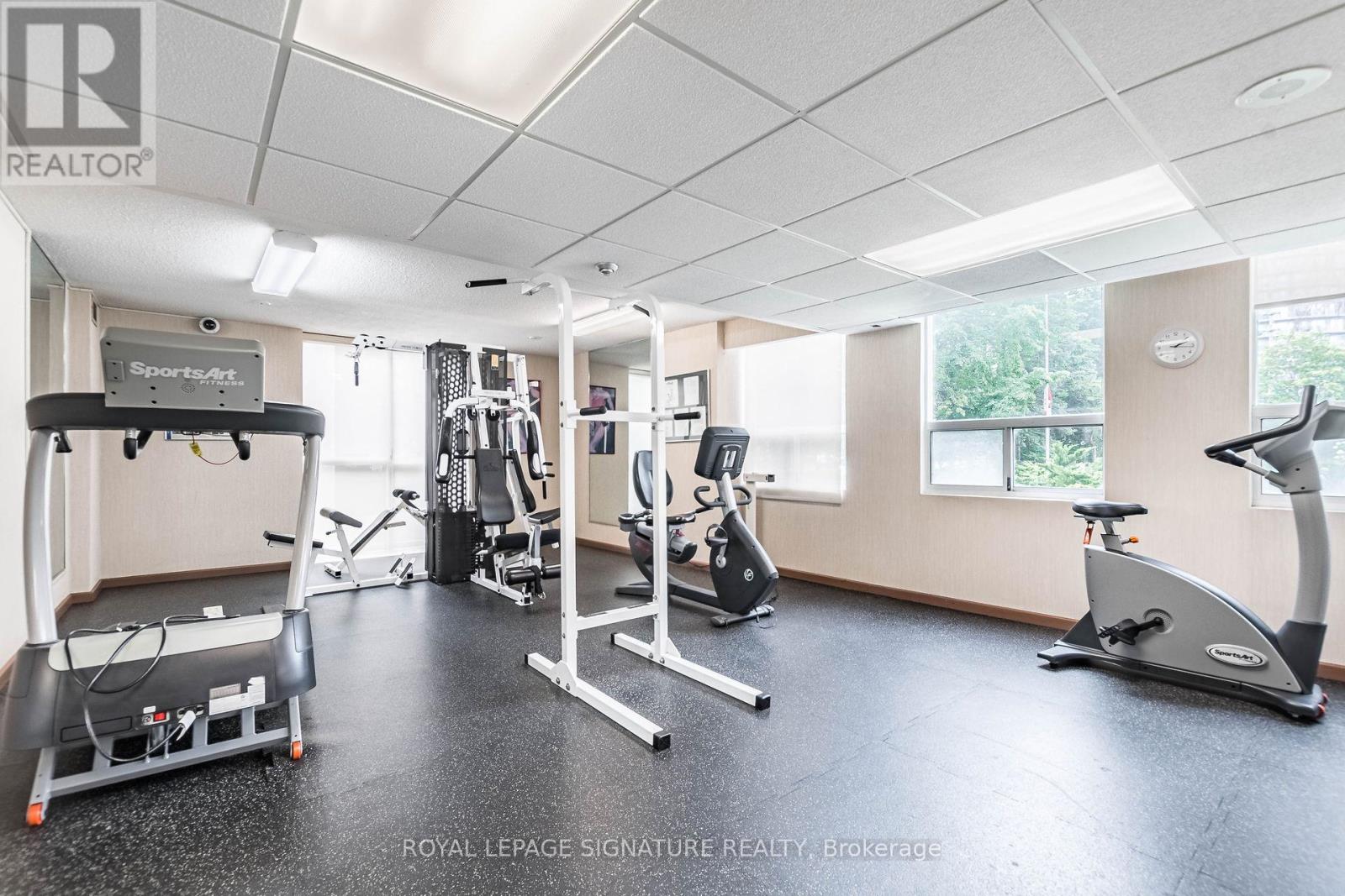Photo 36 of 2606 3650 Kaneff Crescent, Mississauga ON