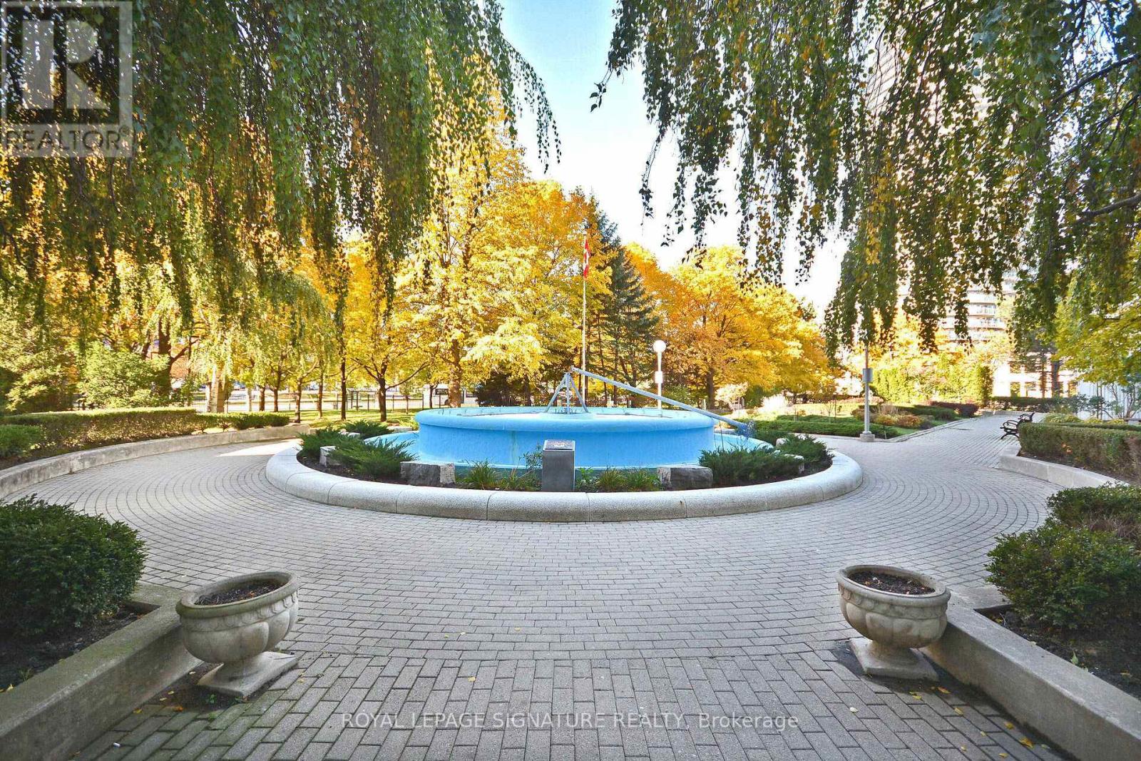 Photo 43 of 2606 3650 Kaneff Crescent, Mississauga ON