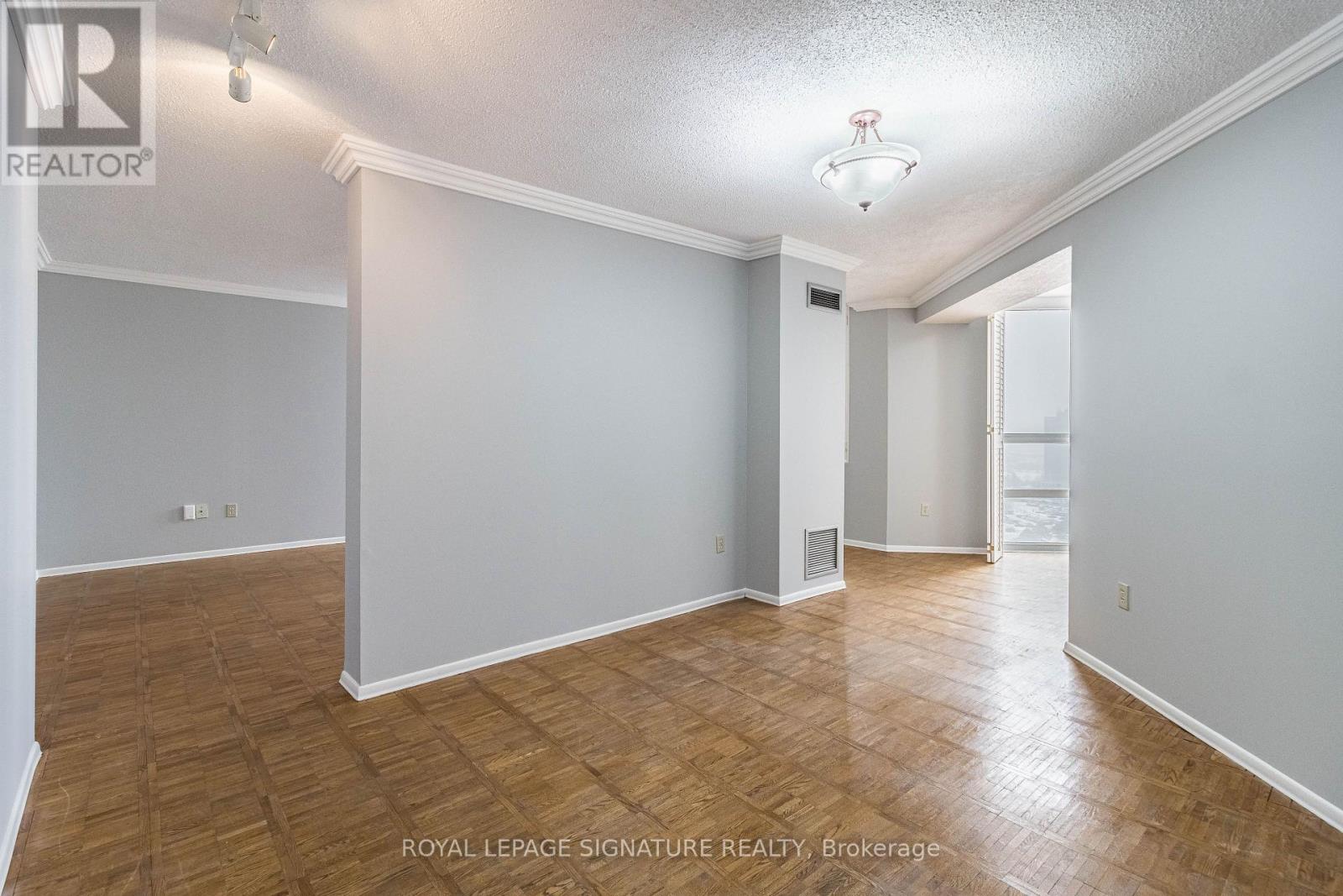 Photo 30 of 2606 3650 Kaneff Crescent, Mississauga ON