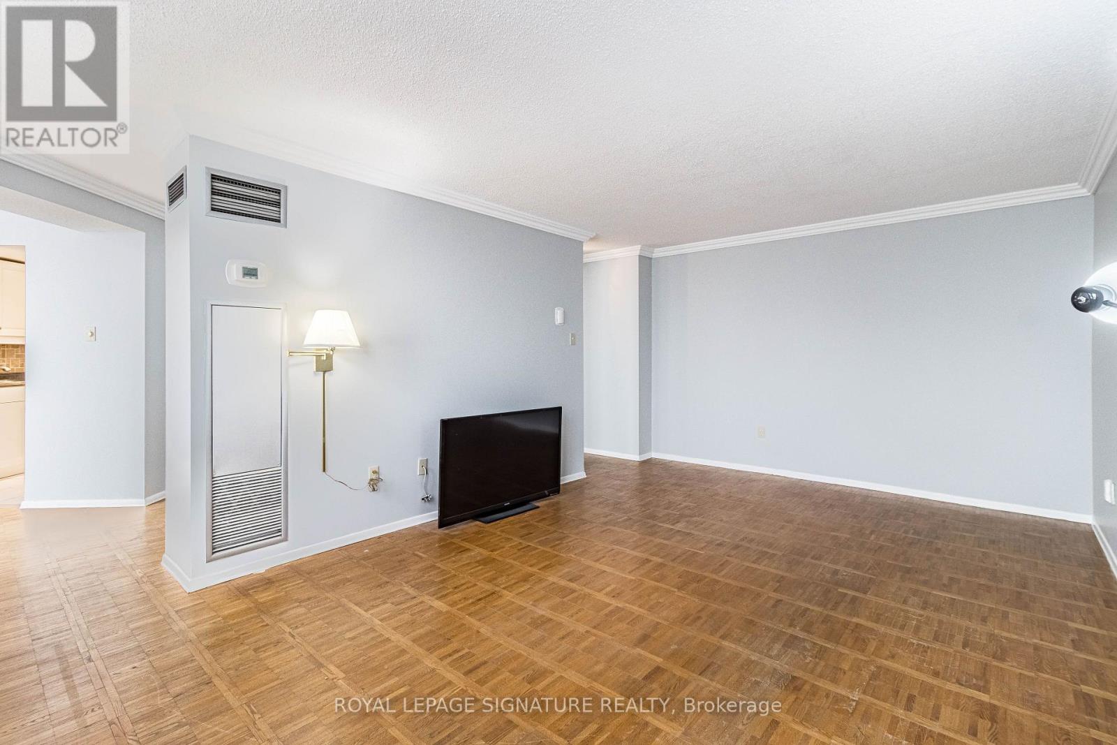Photo 45 of 2606 3650 Kaneff Crescent, Mississauga ON