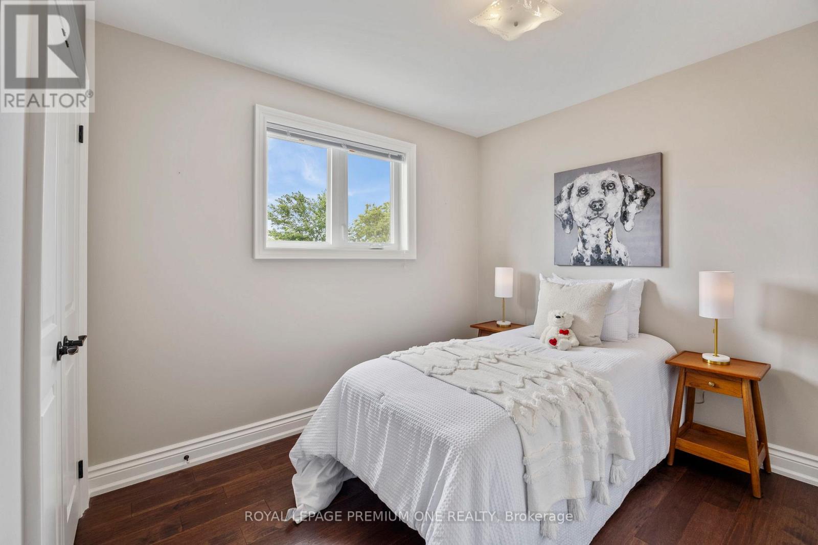 Photo 32 of 8 Buttercup Court, Toronto ON