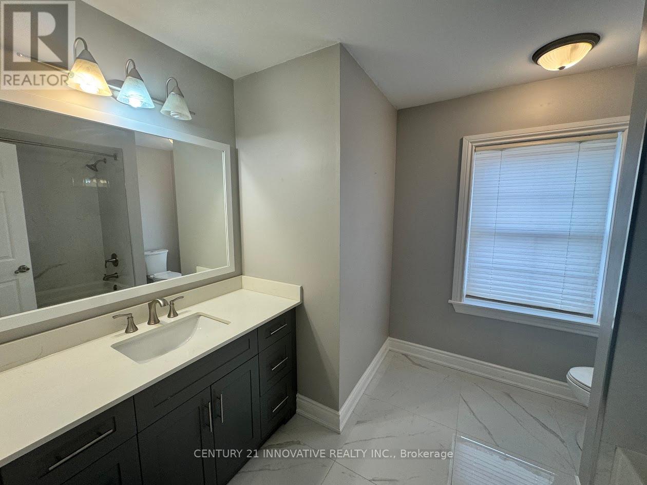 Single Family House for Sale in  LINDEN CRESCENT Brampton (Westgate) 