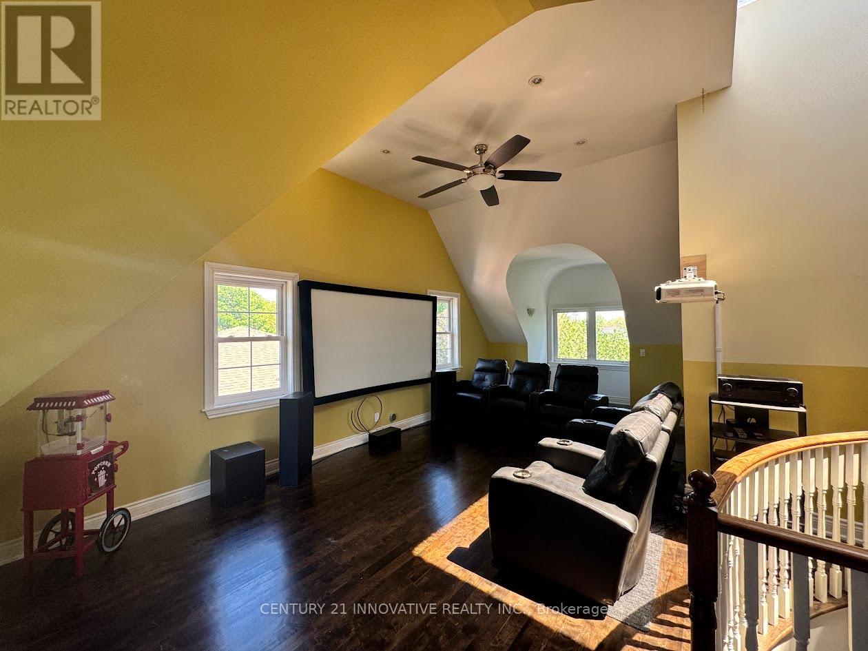 Single Family House for Sale in  LINDEN CRESCENT Brampton (Westgate) 
