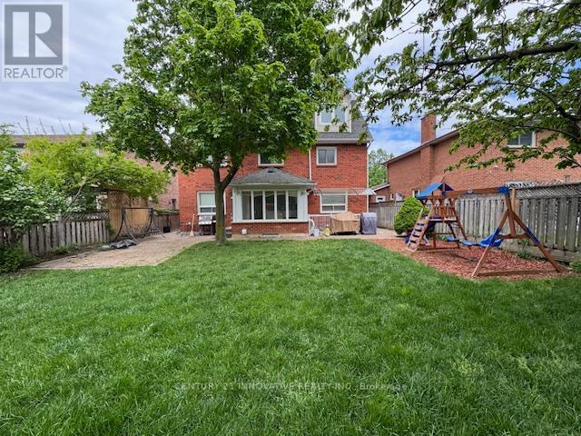 Single Family House for Sale in  LINDEN CRESCENT Brampton (Westgate) 