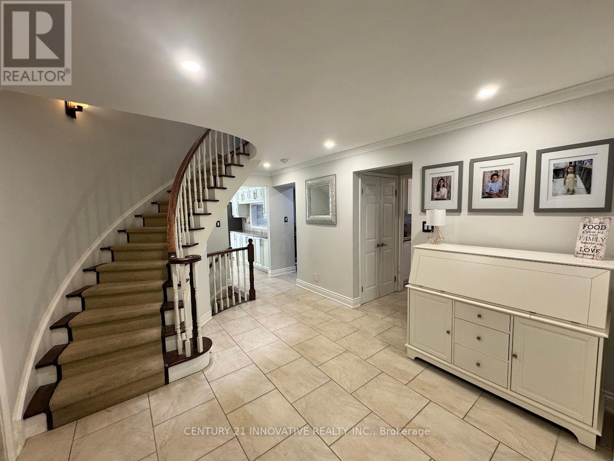 Single Family House for Sale in  LINDEN CRESCENT Brampton (Westgate) 
