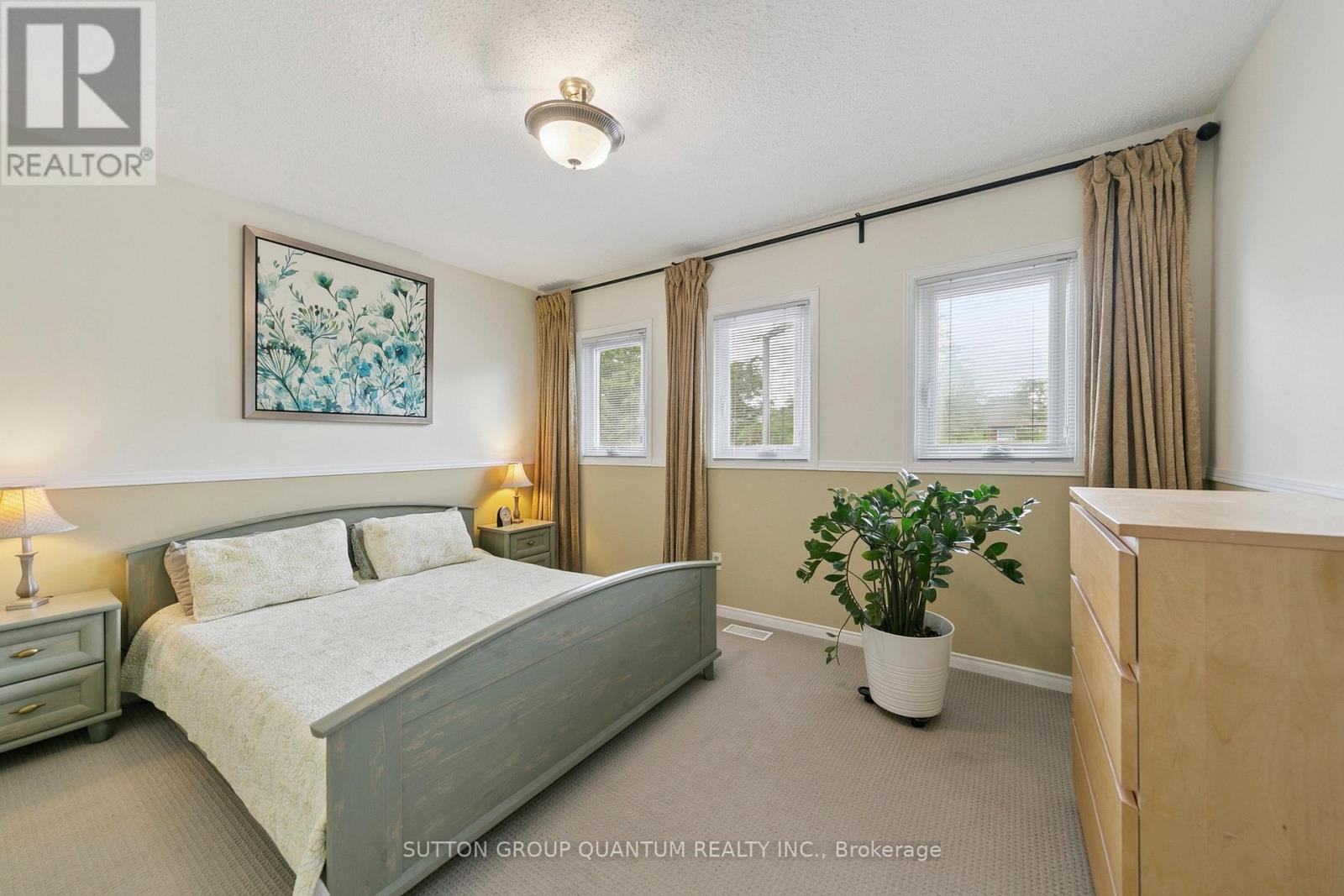Photo 33 of 3523 Pintail Circle, Mississauga ON