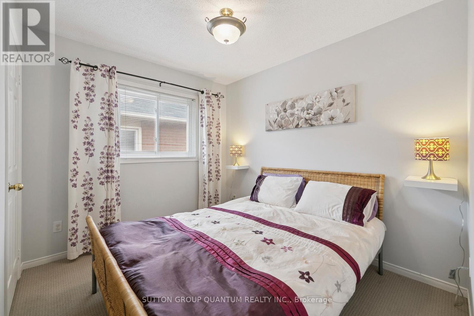 Photo 10 of 3523 Pintail Circle, Mississauga ON