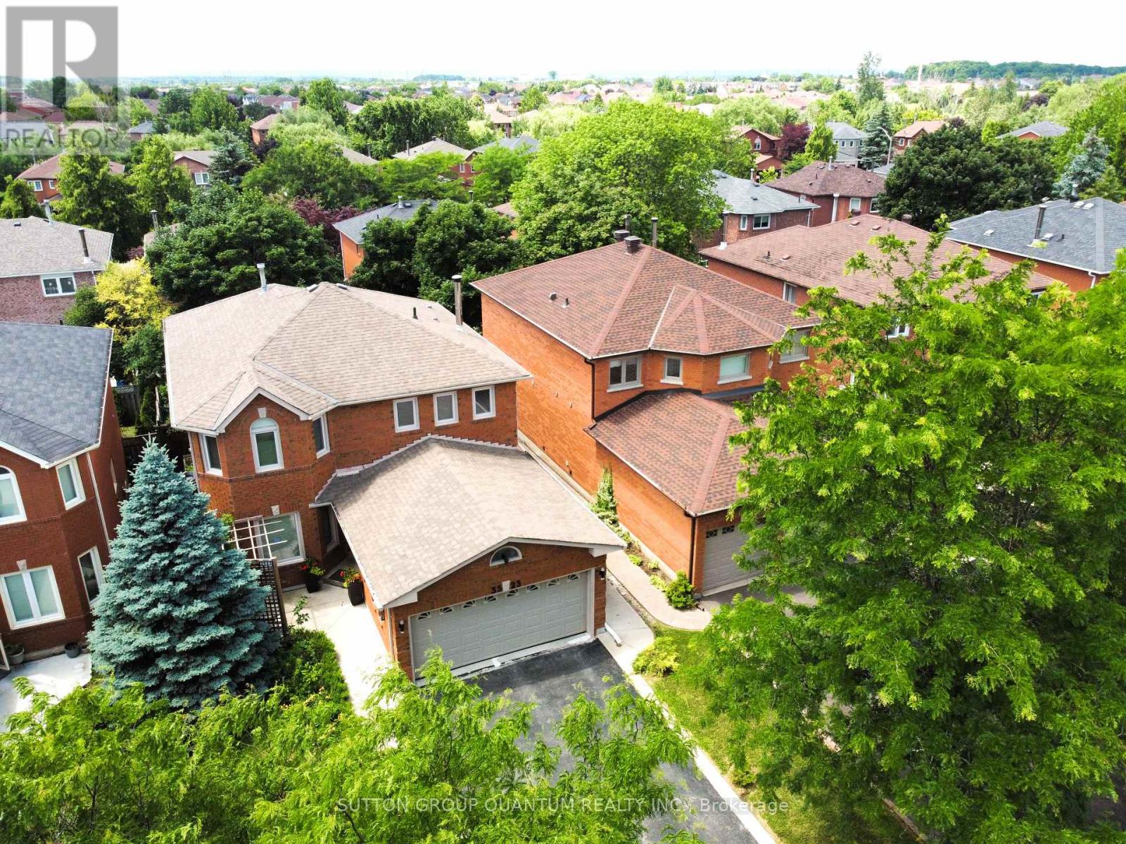 Photo 12 of 3523 Pintail Circle, Mississauga ON