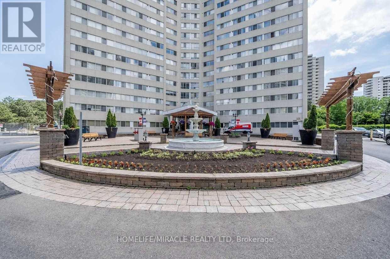 Photo 14 of 1508 3695 Kaneff Crescent, Mississauga ON
