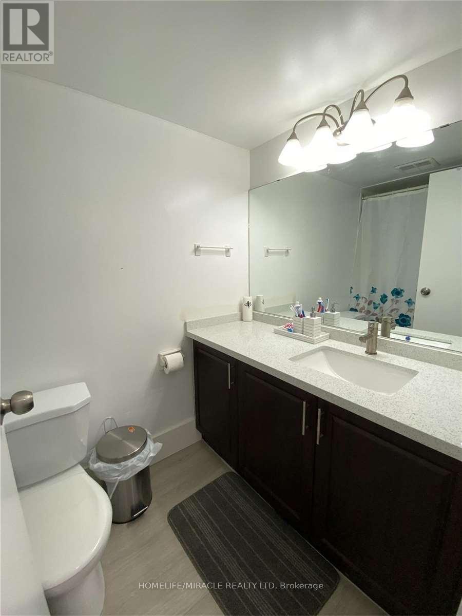 Photo 12 of 1508 3695 Kaneff Crescent, Mississauga ON