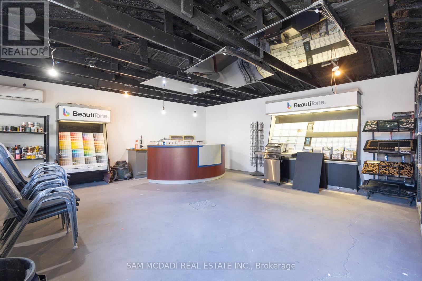 Photo 12 of 1212 Dufferin Street, Toronto ON
