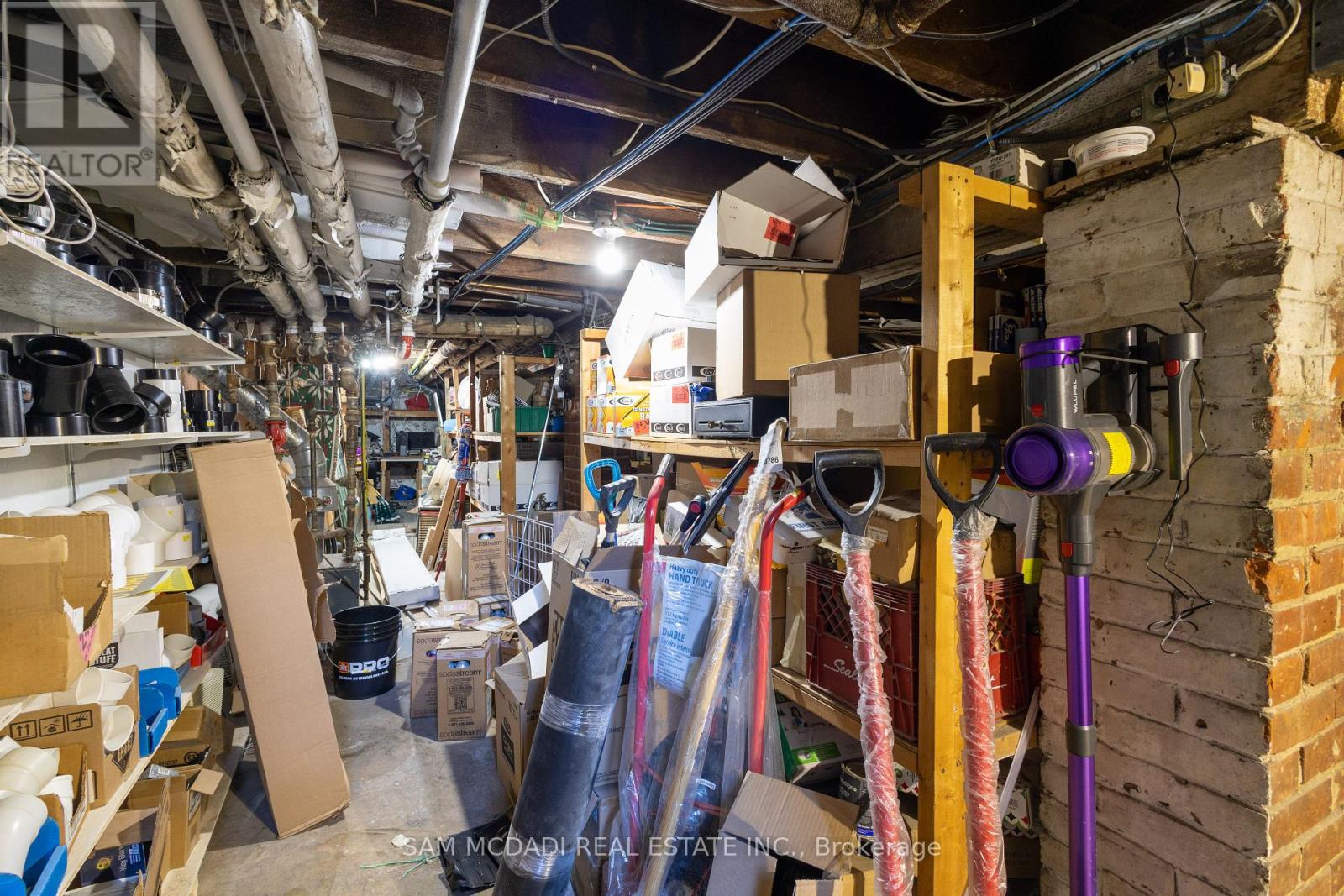 Photo 13 of 1212 Dufferin Street, Toronto ON