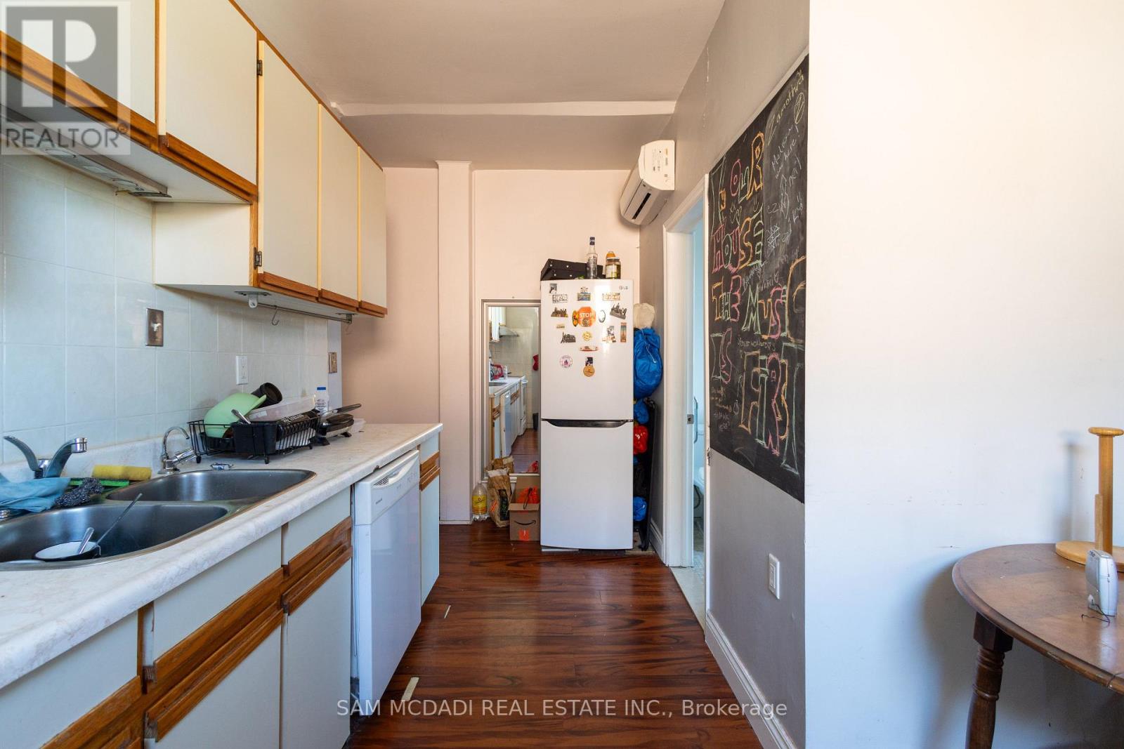 Photo 37 of 1212 Dufferin Street, Toronto ON