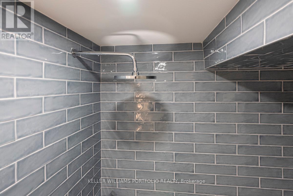 Photo 6 of Lower 180 Maria Street, Toronto ON