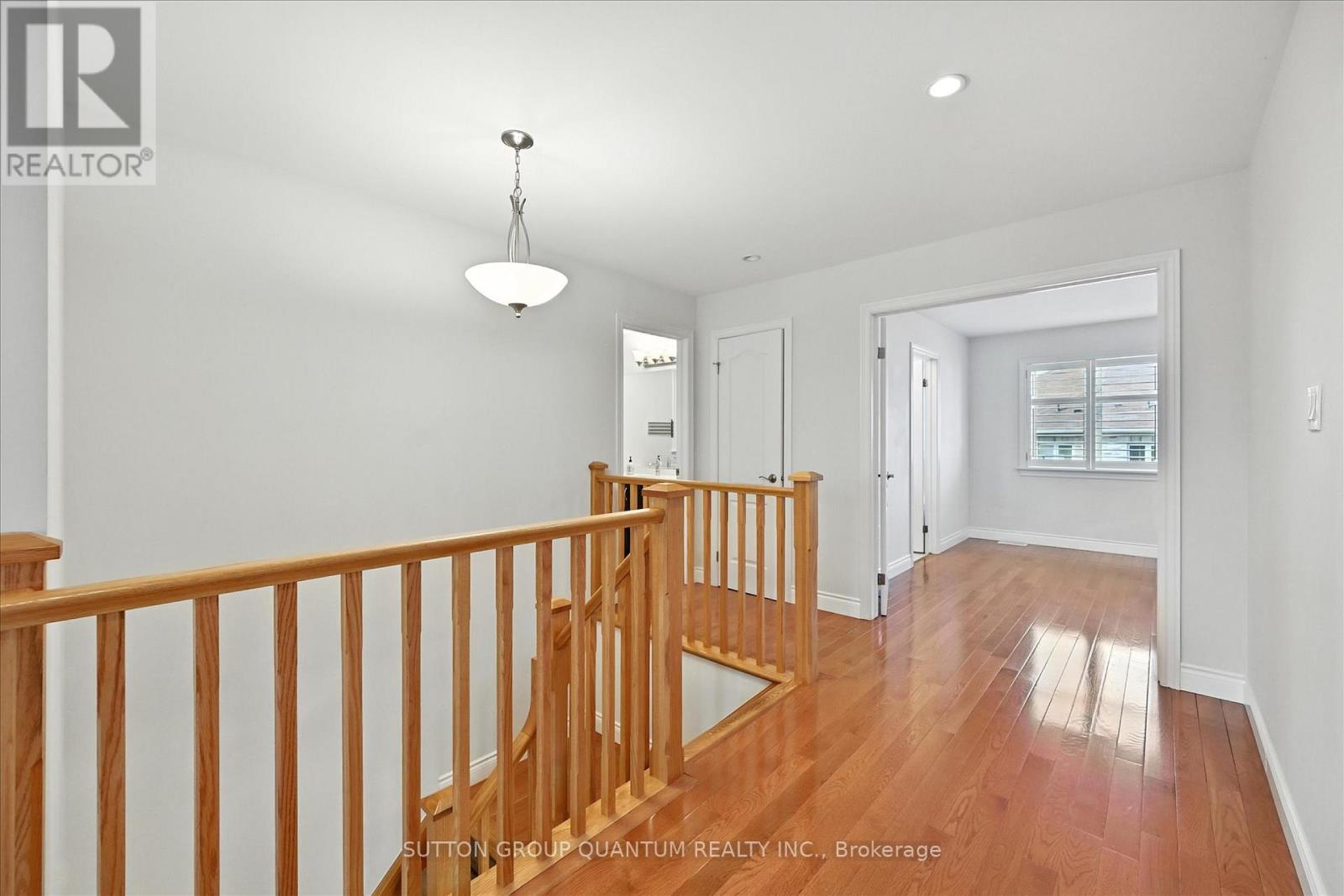 Photo 20 of 167 Alessio Drive, Hamilton ON