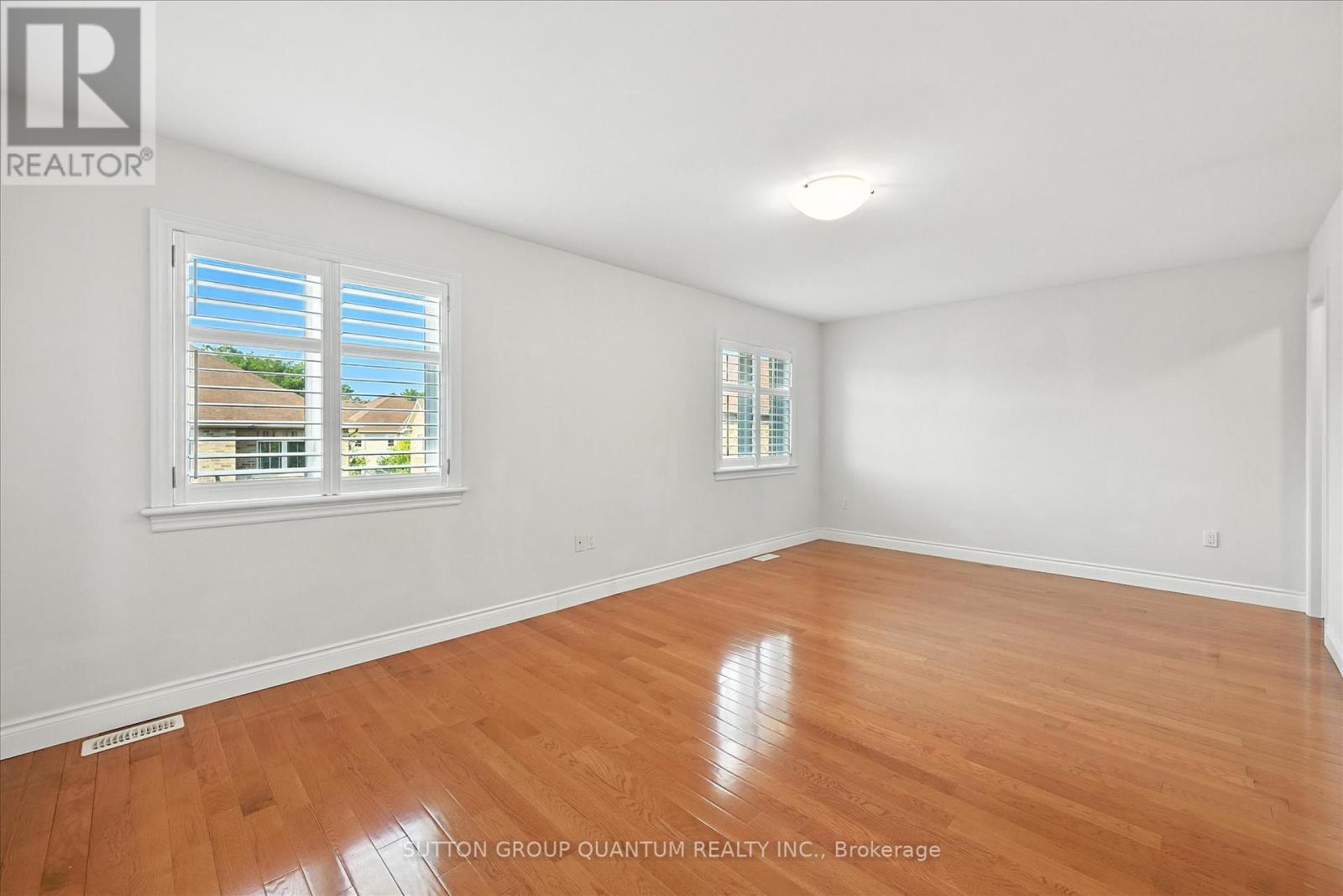 Photo 22 of 167 Alessio Drive, Hamilton ON
