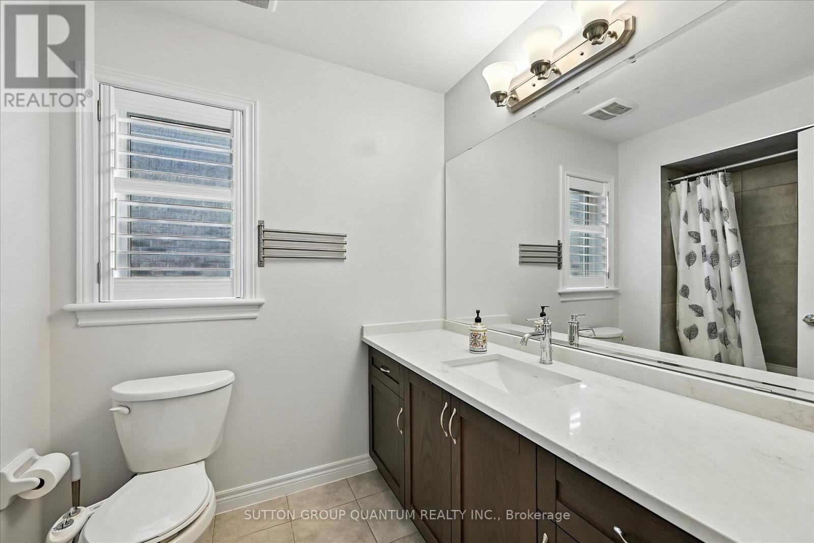 Photo 26 of 167 Alessio Drive, Hamilton ON