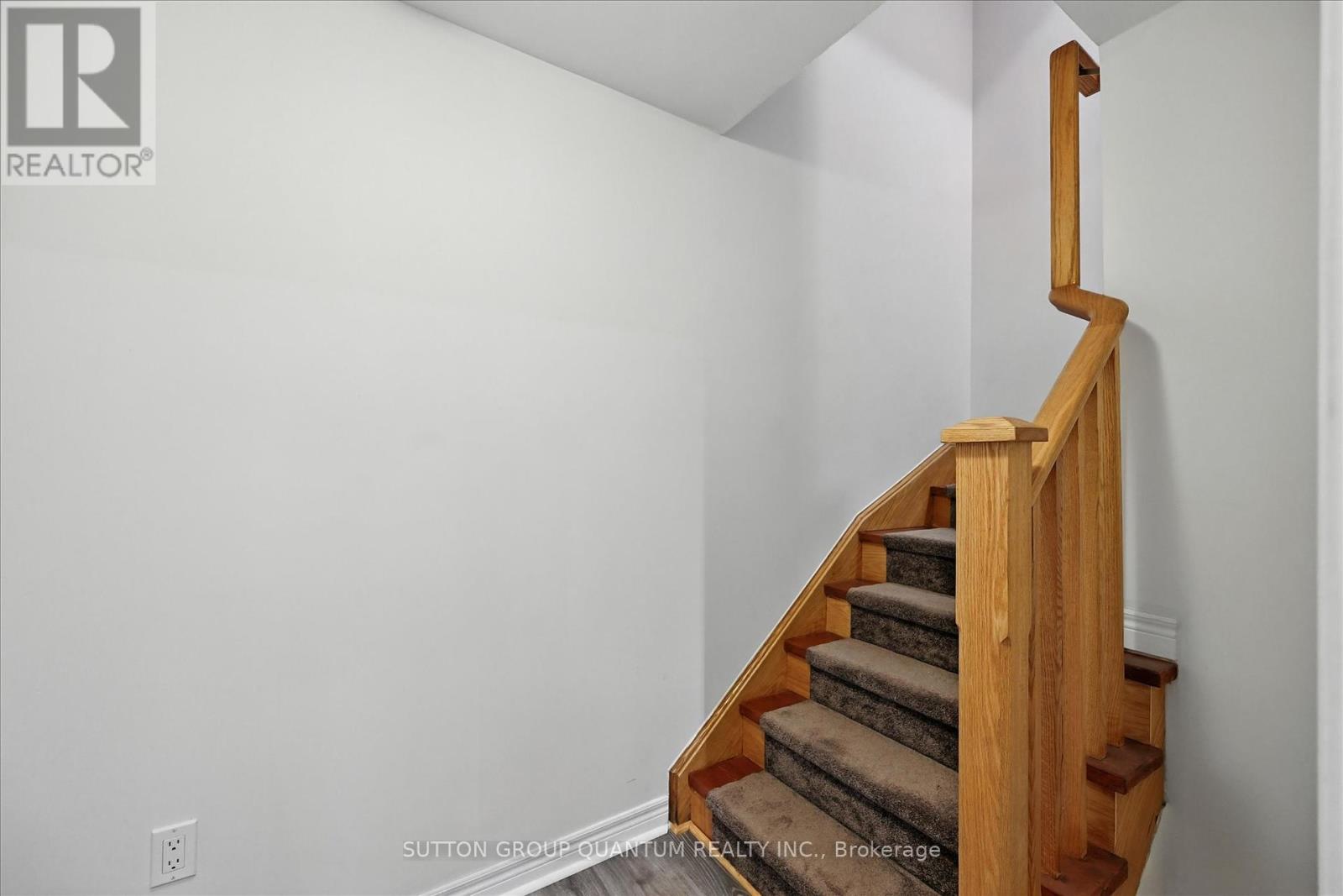 Photo 31 of 167 Alessio Drive, Hamilton ON