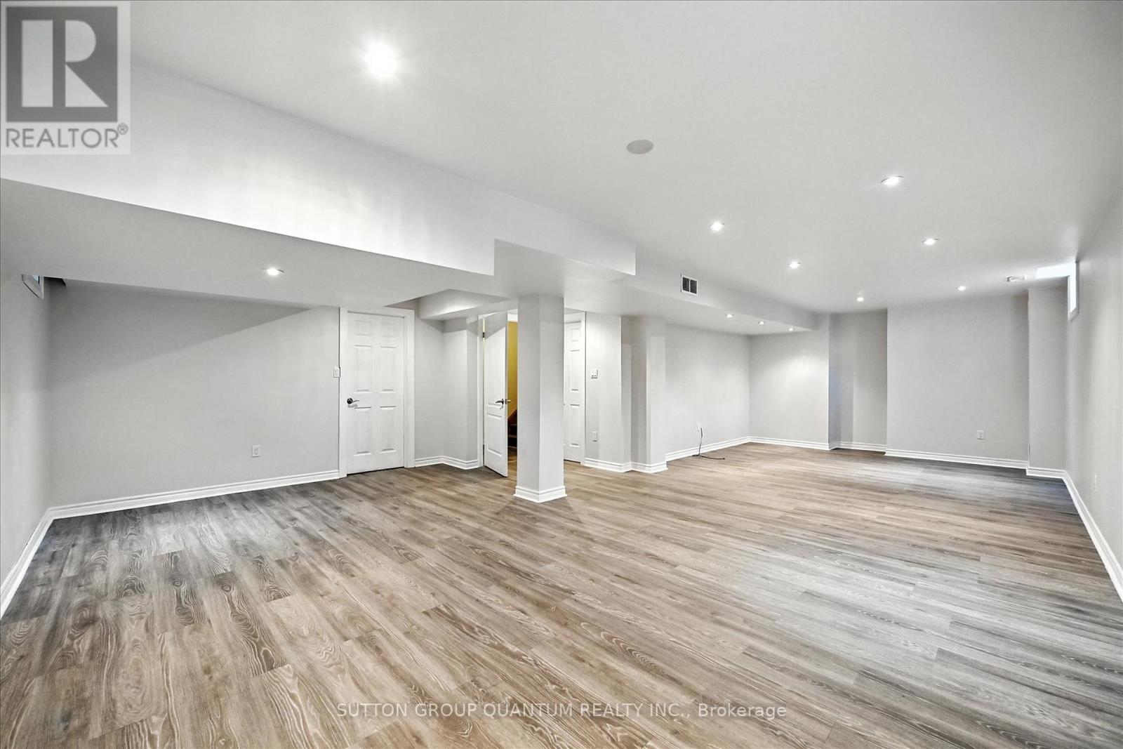 Photo 33 of 167 Alessio Drive, Hamilton ON