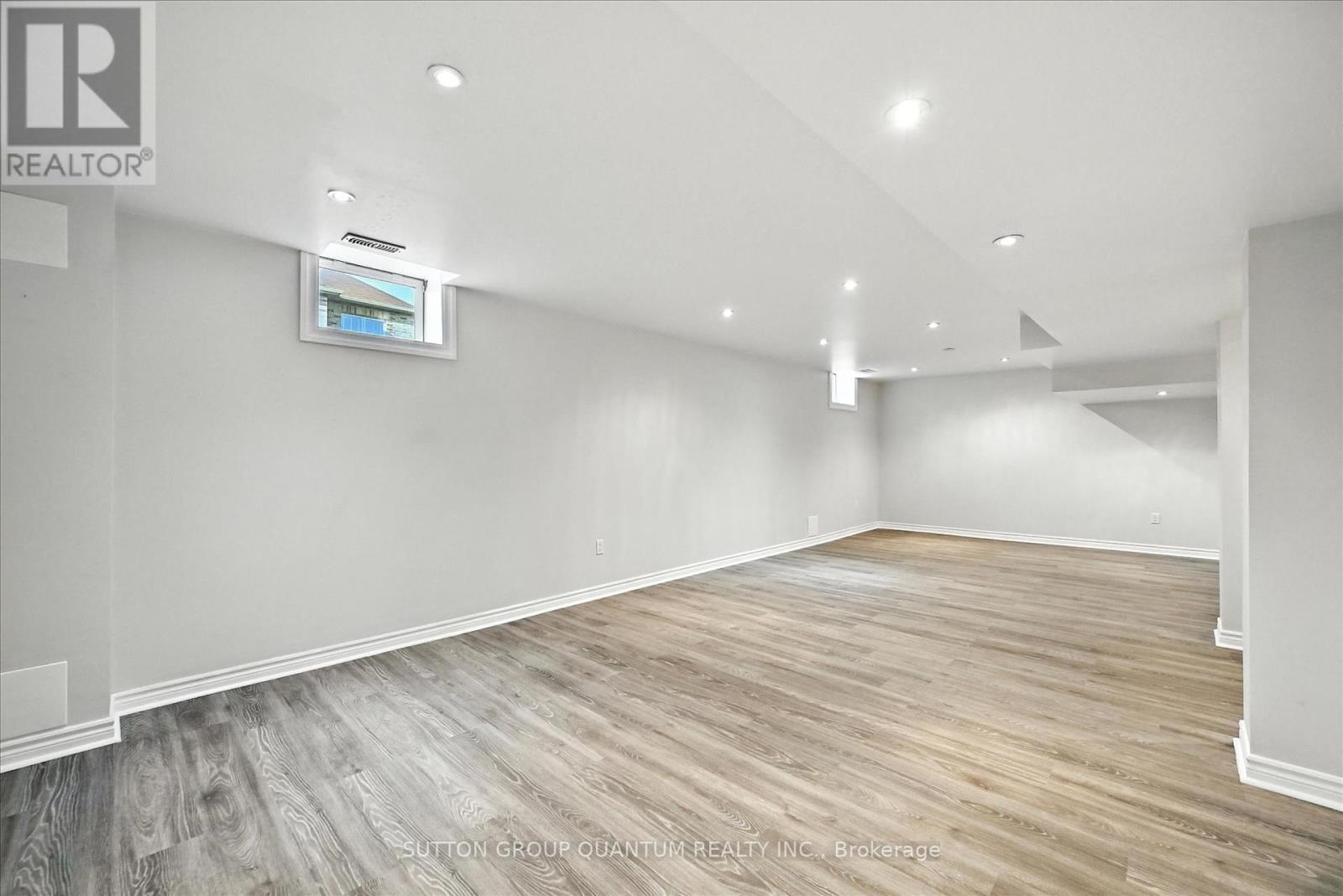 Photo 35 of 167 Alessio Drive, Hamilton ON