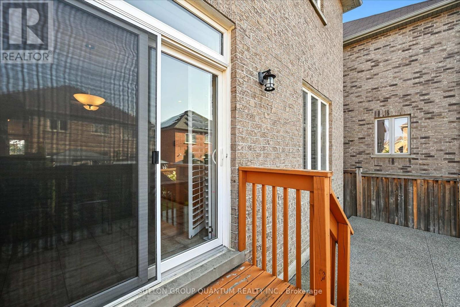 Photo 36 of 167 Alessio Drive, Hamilton ON