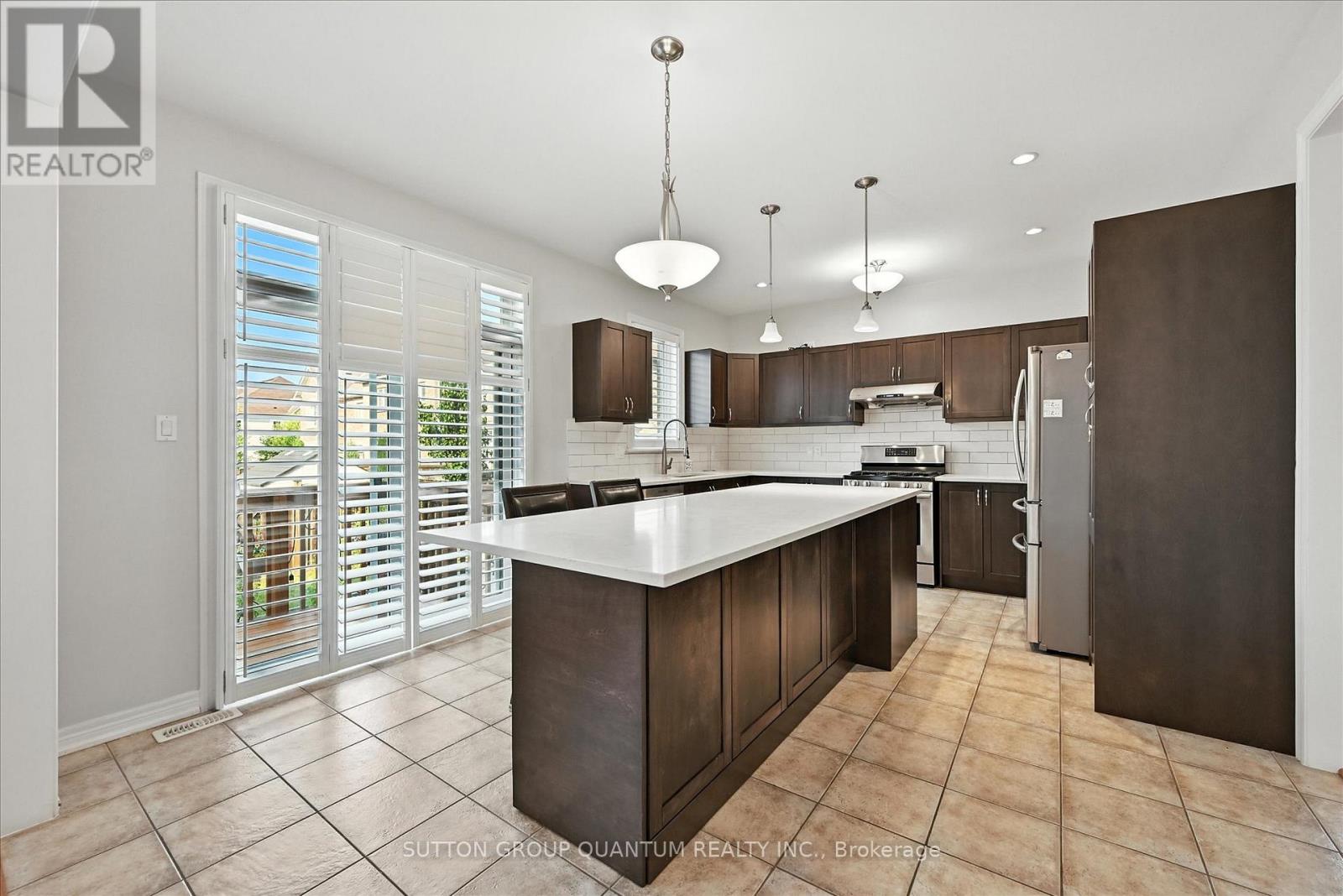 Photo 6 of 167 Alessio Drive, Hamilton ON